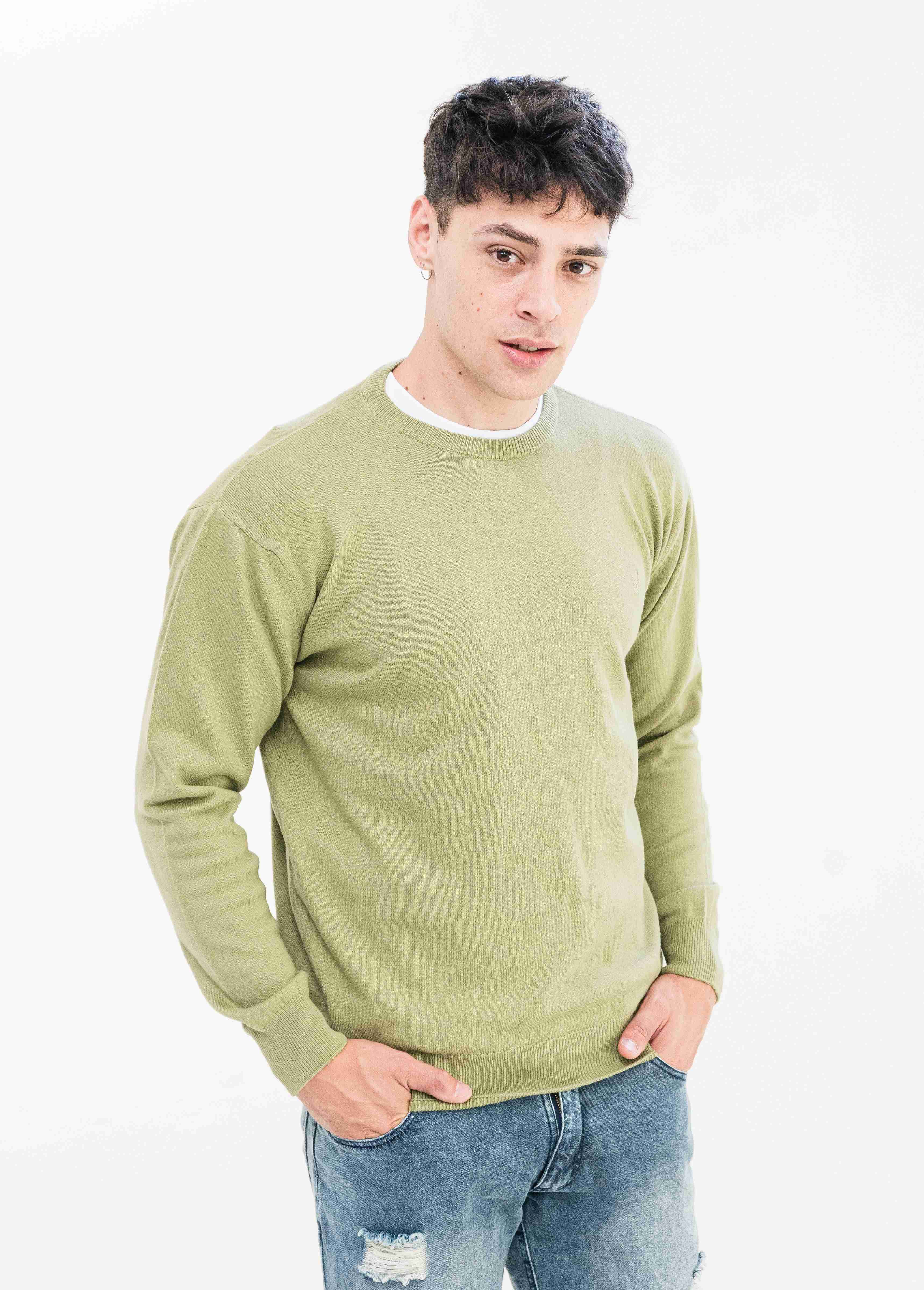 SWEATER  CUELLO REDONDO  LISO BORDADO