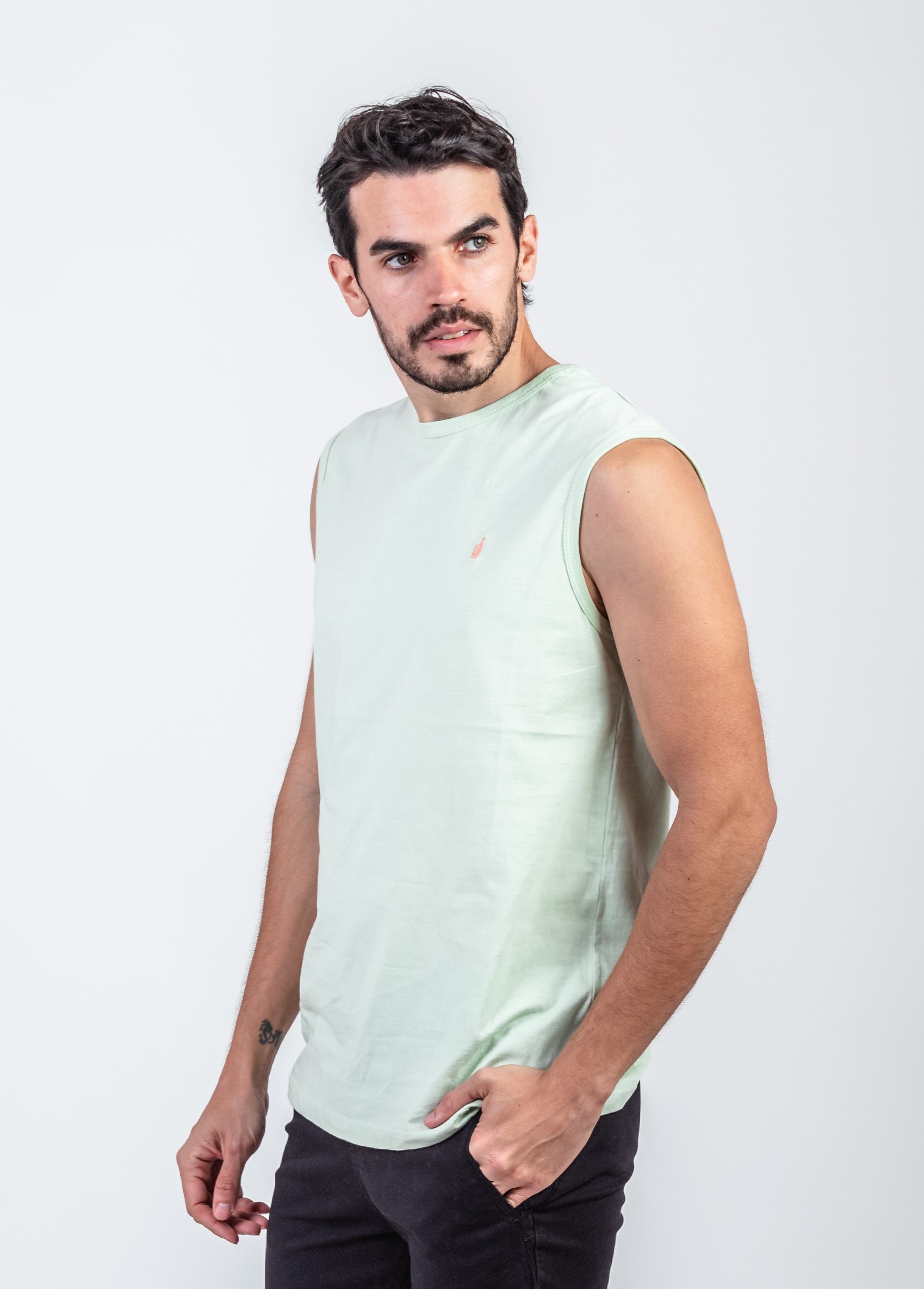 MUSCULOSA LISA C/BORDADO