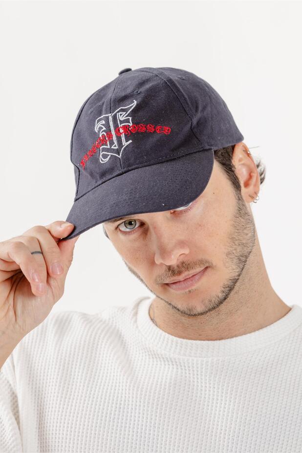 GORRA GOTHIC